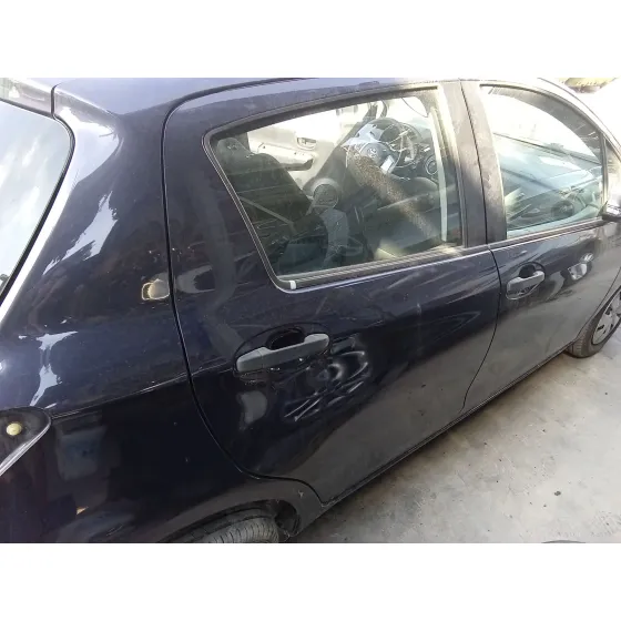 Puerta Trasera Derecha para Toyota Yaris (_P13_)