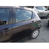 Puerta Trasera Izquierda para Toyota Yaris (_P13_)