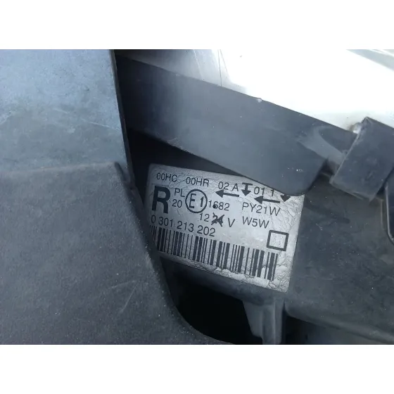 Faro Derecho para Peugeot 407 (6D_)