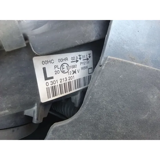 Faro Izquierdo para Peugeot 407 (6D_)