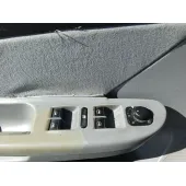 Mando Elevalunas Delantero Izquierdo para Volkswagen Passat B6 (3C2)