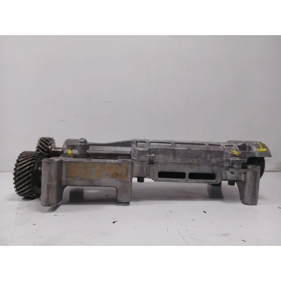 Bomba Aceite para Nissan Cabstar (F24M, F24W)