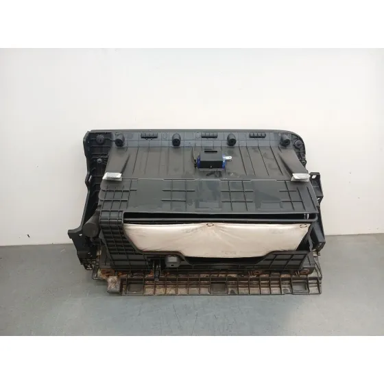Guantera para Kia Ceed (Cd)