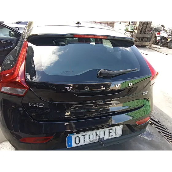 Porton Trasero para Volvo V40 Hatchback (525)