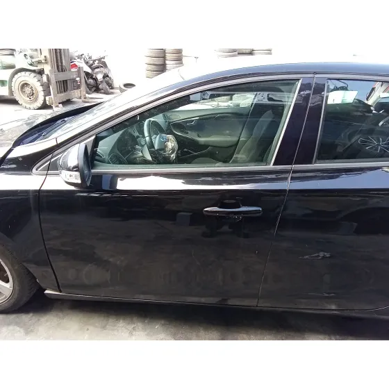 Puerta Delantera Izquierda para Volvo V40 Hatchback (525)