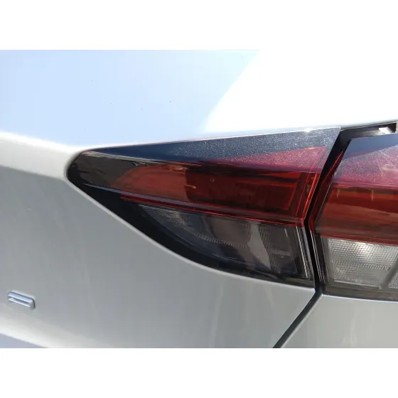 Piloto Trasero Derecho Interior para Opel Corsa F (P2Jo)