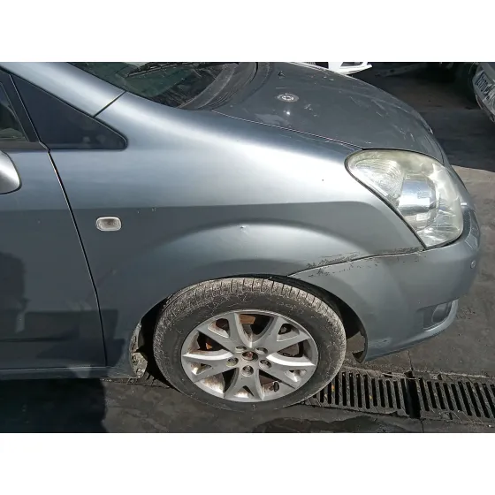 Aleta Delantera Derecha para Toyota Corolla Verso (Zer_, Zze12_, R1_)
