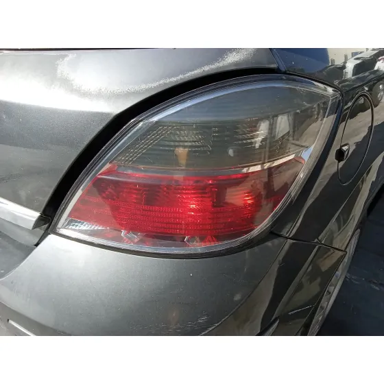 Piloto Trasero Derecho para Opel Astra H (A04)