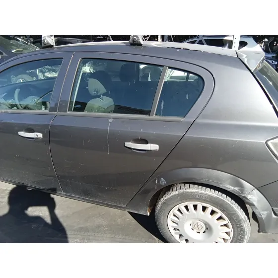Puerta Trasera Izquierda para Opel Astra H (A04)