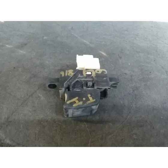 Mando Elevalunas Trasero Izquierdo para Nissan X-Trail (T30)