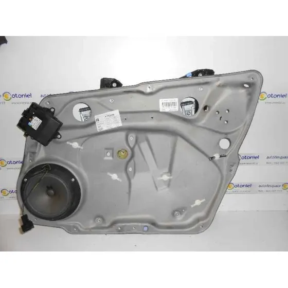 Elevalunas Delantero Derecho para Mercedes-Benz Clase A (W169)