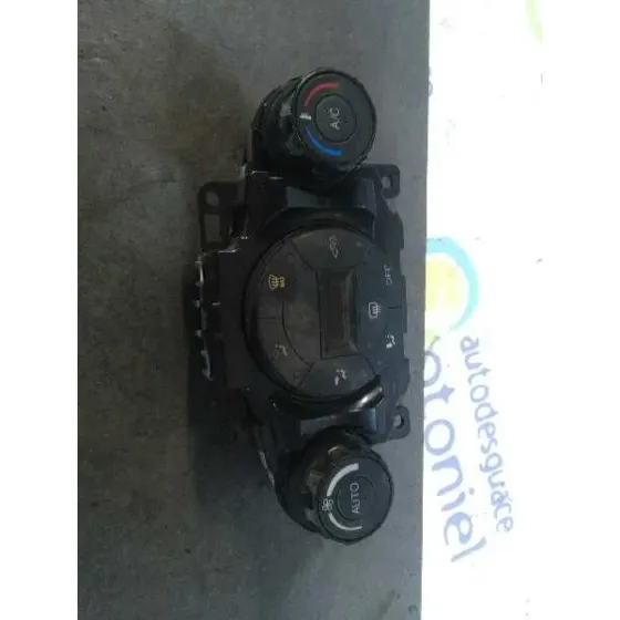 Mando Climatizador para Ford Fiesta (Cb1)