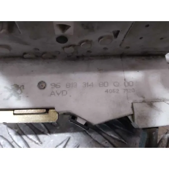 Cerradura Puerta Delantera Derecha para Citroën C4 Berlina