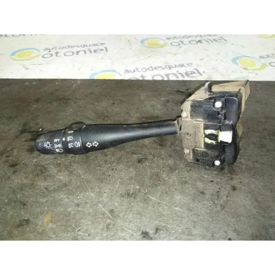 Mando Intermitentes para Nissan Almera Tino (V10M)