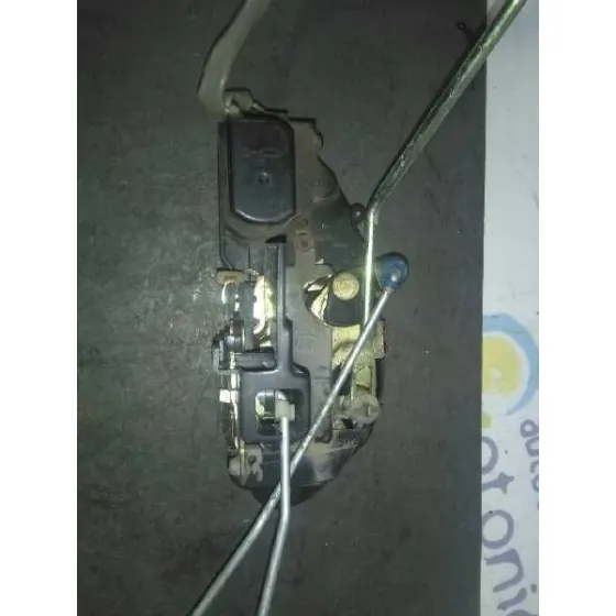 Cerradura Puerta Delantera Derecha para Kia Sephia Ll