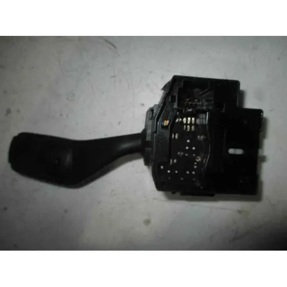 Mando Intermitentes para Ford Focus Berlina (Cap)