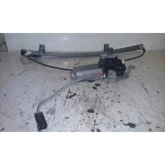 Elevalunas Delantero Derecho para Nissan Primera Berlina (P11)