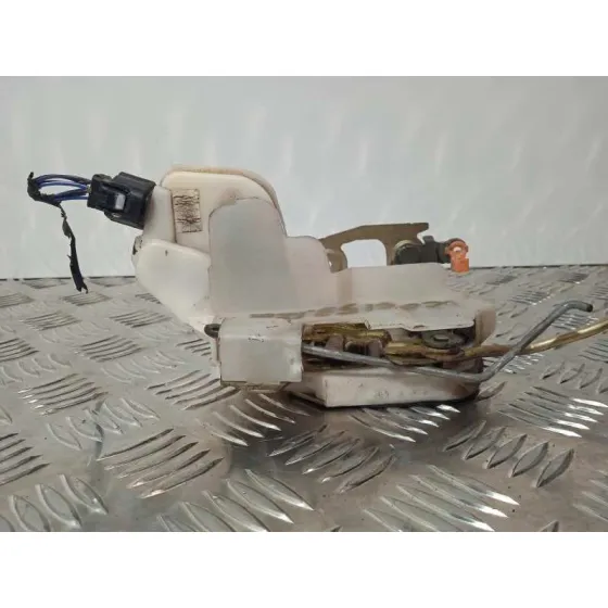 Cerradura Puerta Delantera Izquierda para Mitsubishi L 200 (K6/7)