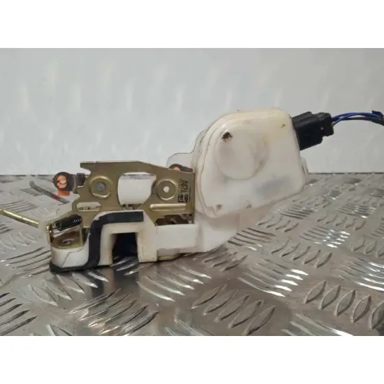 Cerradura Puerta Delantera Izquierda para Mitsubishi L 200 (K6/7)