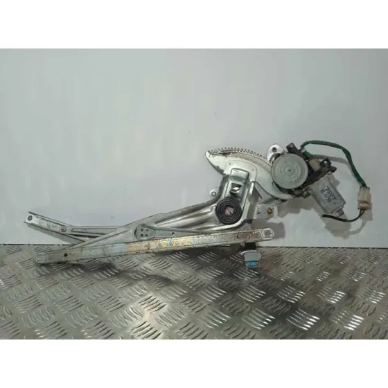 Elevalunas Delantero Derecho para Mitsubishi L 200 (K6/7)