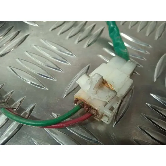 Elevalunas Delantero Derecho para Mitsubishi L 200 (K6/7)