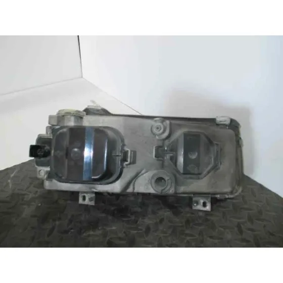 Faro Izquierdo para Volkswagen Passat Berlina (3A2)