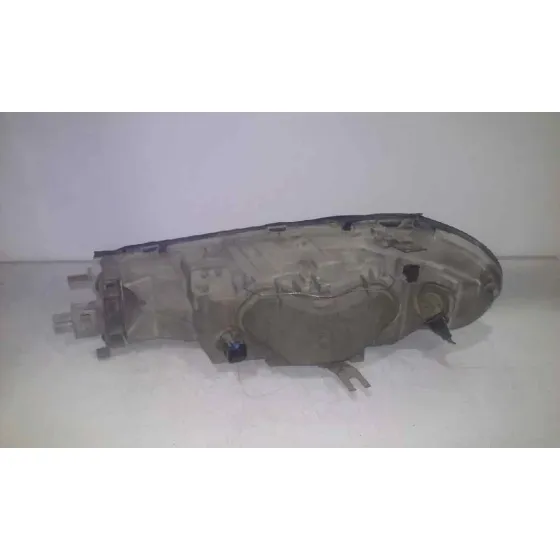 Faro Derecho para Ford Mondeo Berlina (Gd)