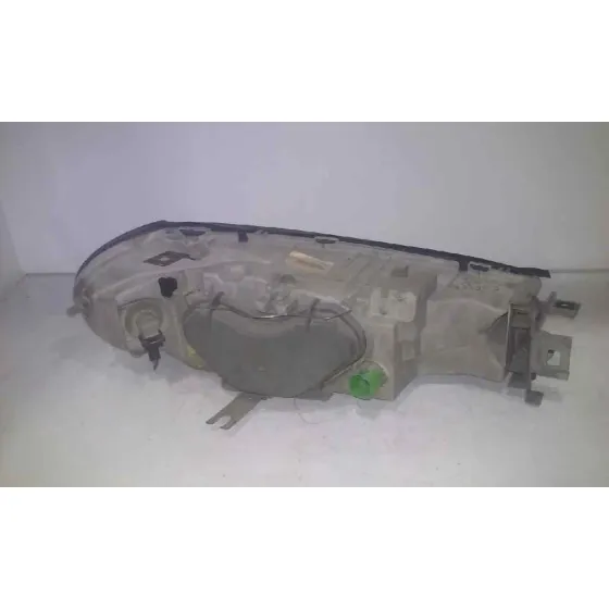 Faro Izquierdo para Ford Mondeo Berlina (Gd)
