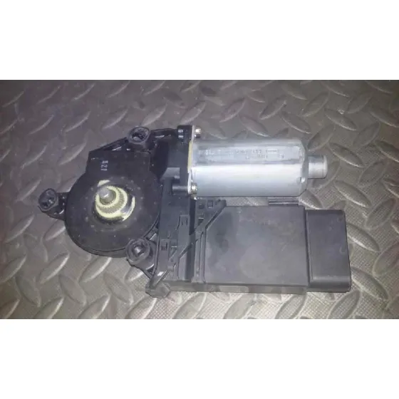 Motor Elevalunas Delantero Izquierdo para Volkswagen Golf Iv Berlina (1J1)