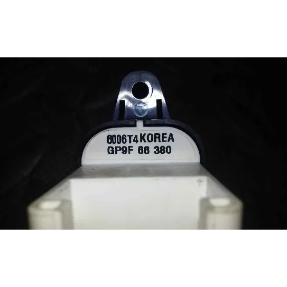 Mando Elevalunas Delantero Derecho para Mazda 6 Berlina (Gg)
