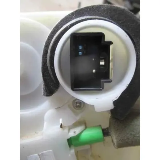 Cerradura Puerta Trasera Izquierda para Mazda 3 Lim. (Bl)