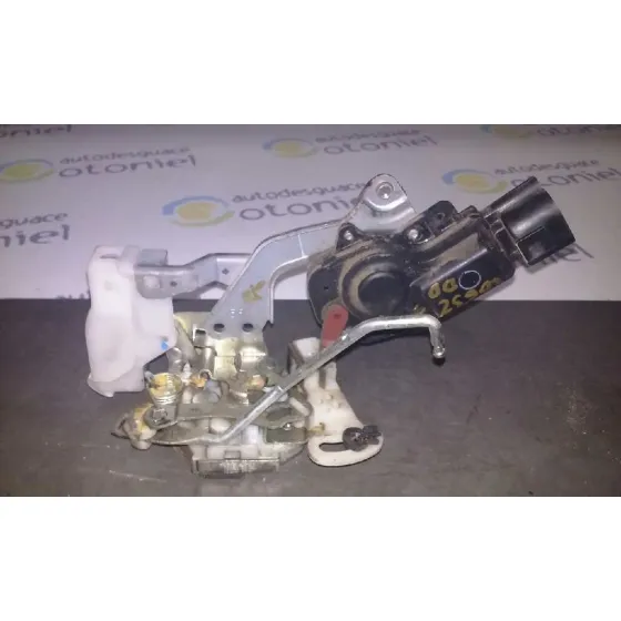 Cerradura Puerta Delantera Derecha para Toyota Aygo (Kgb/Wnb)