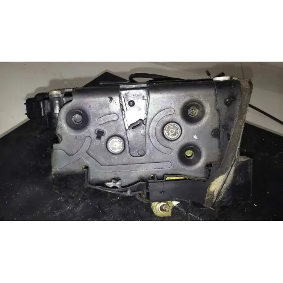 Cerradura Puerta Trasera Derecha para Mazda 3 Berlina (Bk)