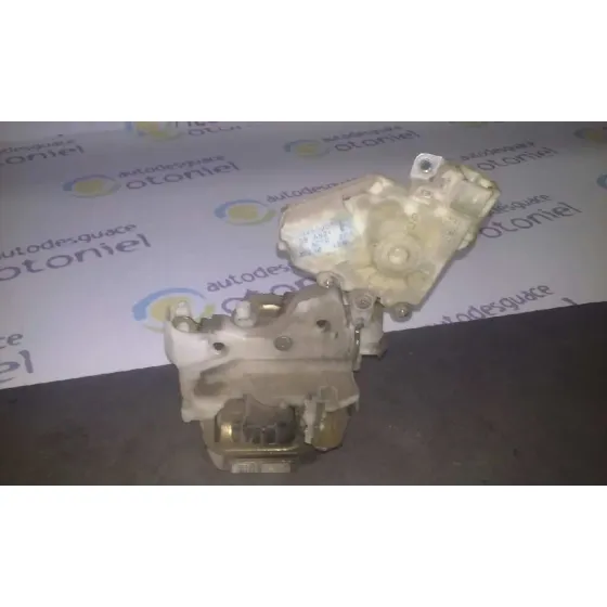 Cerradura Puerta Trasera Derecha para Nissan Terrano/Terrano.ii (R20)