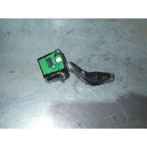 Mando Limpia para Ford Focus Lim. (Cb8)