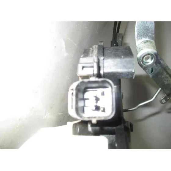 Cerradura Puerta Delantera Derecha para Mitsubishi L 200 (Ka0/Kb0)