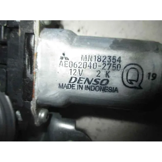 Elevalunas Delantero Derecho para Mitsubishi L 200 (Ka0/Kb0)