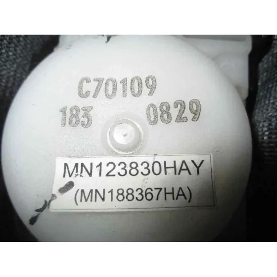 Cinturon Seguridad Trasero Izquierdo para Mitsubishi L 200 (Ka0/Kb0)