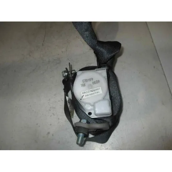 Cinturon Seguridad Trasero Derecho para Mitsubishi L 200 (Ka0/Kb0)