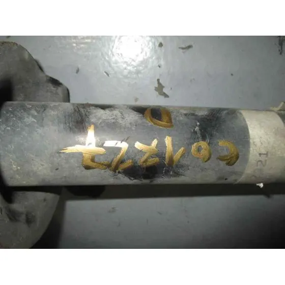 Amortiguador Delantero Derecho para Mitsubishi L 200 (Ka0/Kb0)