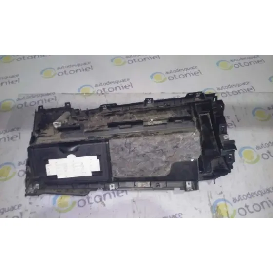 Guantera para Bmw Serie 1 Berlina (E81/E87)
