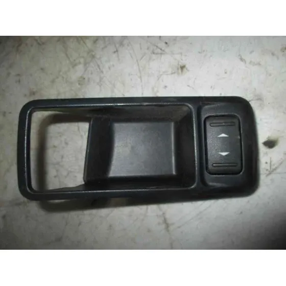 Mando Elevalunas Delantero Derecho para Ford Focus Berlina (Cap)