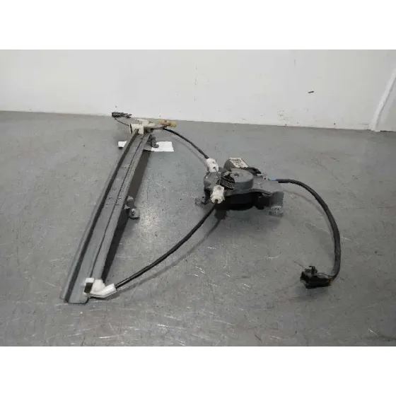 Elevalunas Delantero Derecho para Nissan Primera Berlina (P11)