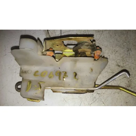 Cerradura Puerta Delantera Izquierda para Mitsubishi L 200 (K6/7)
