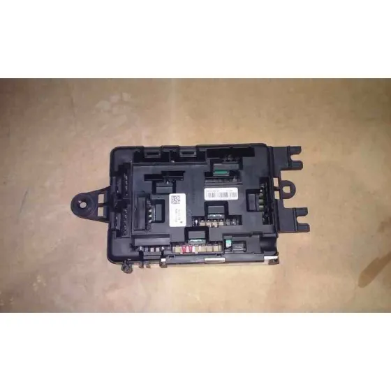 Caja Reles / Fusibles para Bmw Serie 1 Lim. (F20)