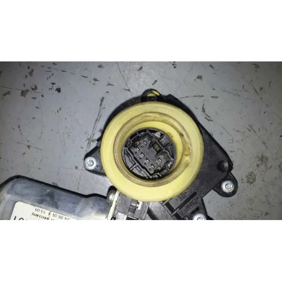Elevalunas Trasero Izquierdo para Toyota Corolla Verso (R1)