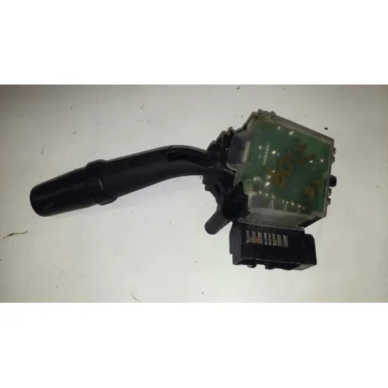 Mando Limpia para Toyota Corolla Verso (R1)