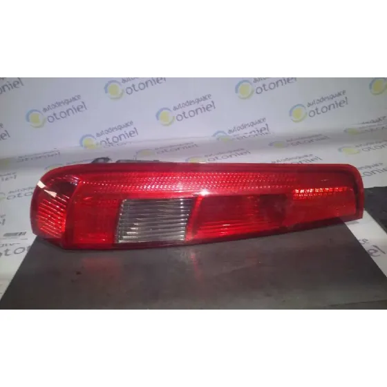 Piloto Trasero Izquierdo para Ford Fiesta (Cbk)
