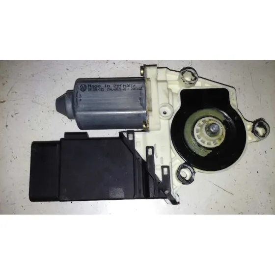 Motor Elevalunas Delantero Derecho para Volkswagen Golf Iv Berlina (1J1)