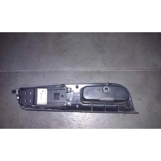 Mando Elevalunas Delantero Izquierdo para Toyota Corolla (E12)